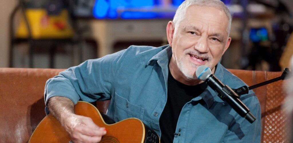 nikos portokaloglou E-wall