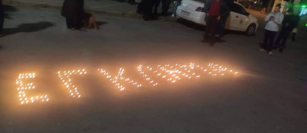 Επιβάτισσα στη θανατηφόρα αμαξοστοιχία: Εκείνες τις στιγμές η αλληλεγγύη μεταξύ των επιβατών φώτισε για μια στιγμή το σκοτάδι και τον φόβο μας. 14 Screenshot 20230301 220118 Facebook E-wall