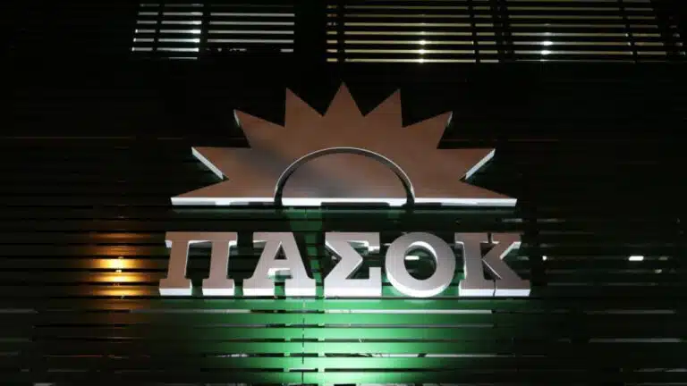 Σκανδαλίδης «Αδειάζεται» από το ΠΑΣΟΚ για τη Μονιμότητα στο Δημόσιο - Προσωπικές Απόψεις Δεν Καθορίζουν Θέσεις