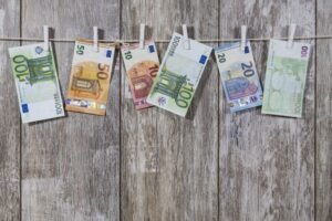 Πληρωμές εκπαιδευτικών: Αύριο οι αναπληρωτές – Τη Δευτέρα οι μόνιμοι