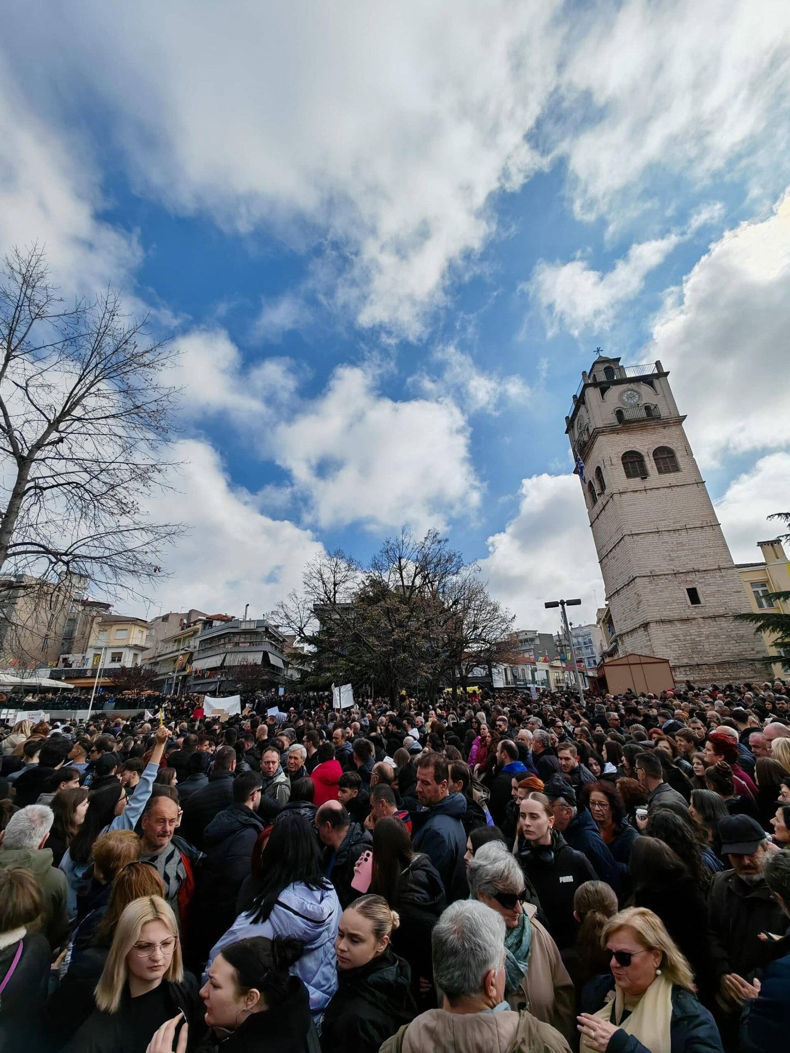 Messenger creation 1145557617296909 scaled E-wall