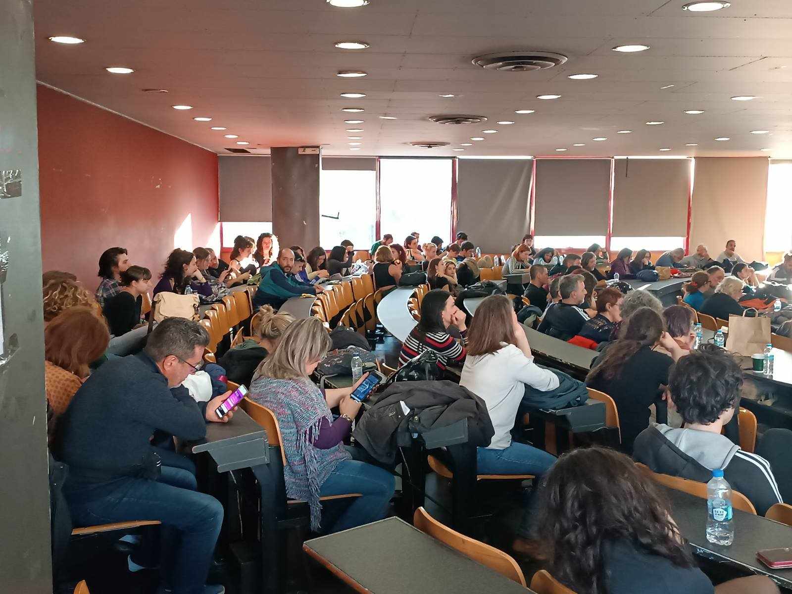 Σωματεία & Φοιτητικοί Σύλλογοι Ενώνουν Δυνάμεις – Μαζική Σύσκεψη στο Πάντειο για Κλιμάκωση των Κινητοποιήσεων