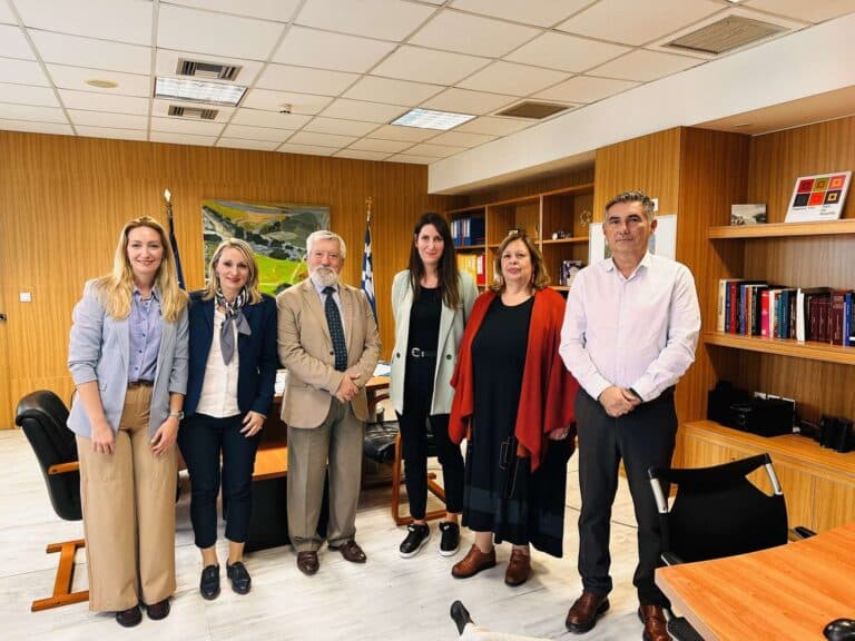 Συνάντηση από Υπουργείο E-wall