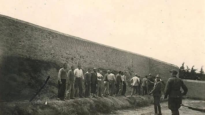 8 Α΄ Σύλλογος Αθηνών: Το βλέμμα των 200 κομμουνιστών της Καισαριανής φωτίζει το μέλλον μας!