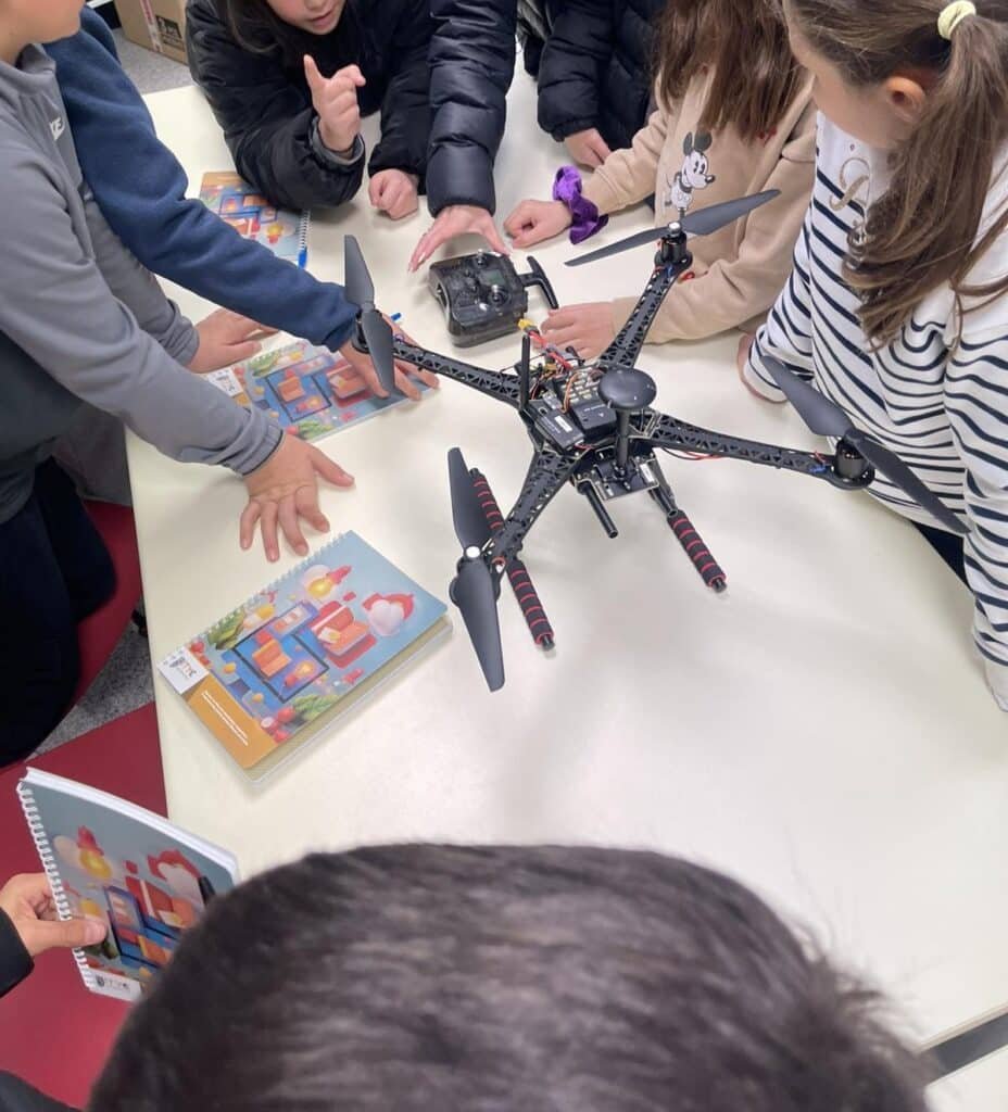 ΕΠΙΣΚΕΨΕΙΣ ΣΧΟΛΕΙΑ 7 E-wall