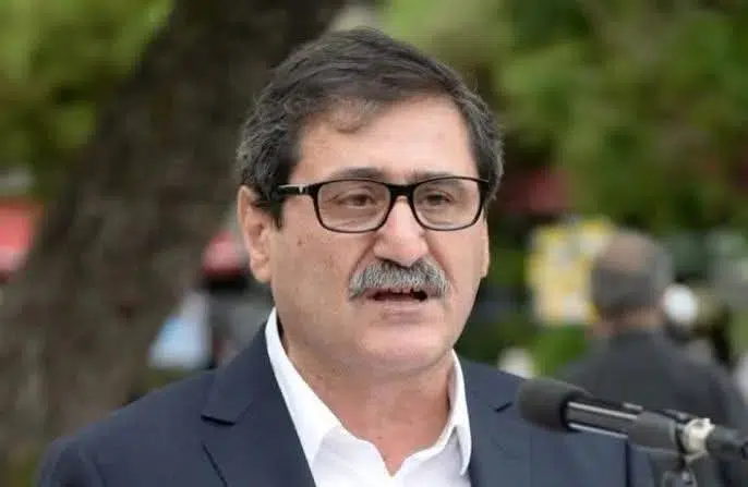 «Ήρθαν οι κομμουνιστές και γέμισαν τα ταμεία!» Δήμος Πατρέων: Πλεόνασμα με χαμηλά δημοτικά τέλη – Τα εύσημα στον Κώστα Πελετίδη 2 FB IMG 1790275766661 E-wall